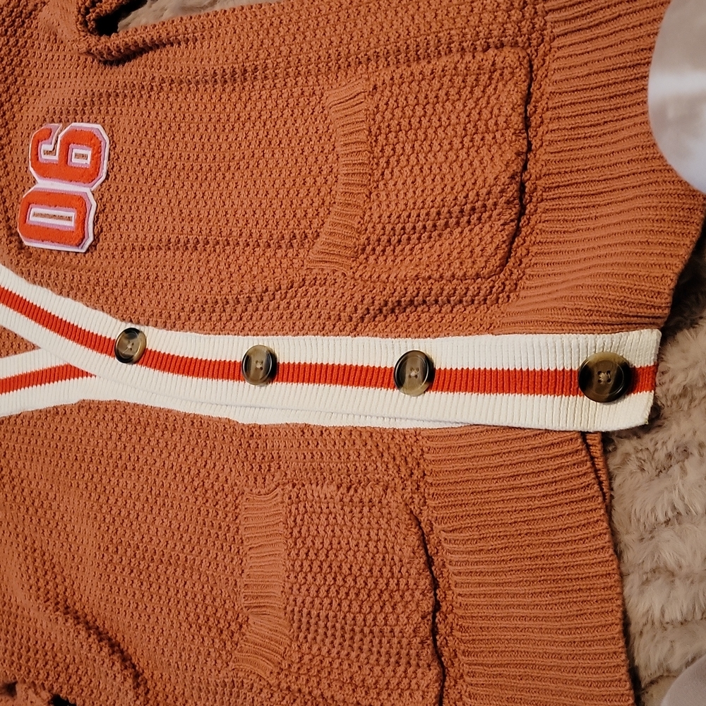 Cardigan - Picture 2 of 3